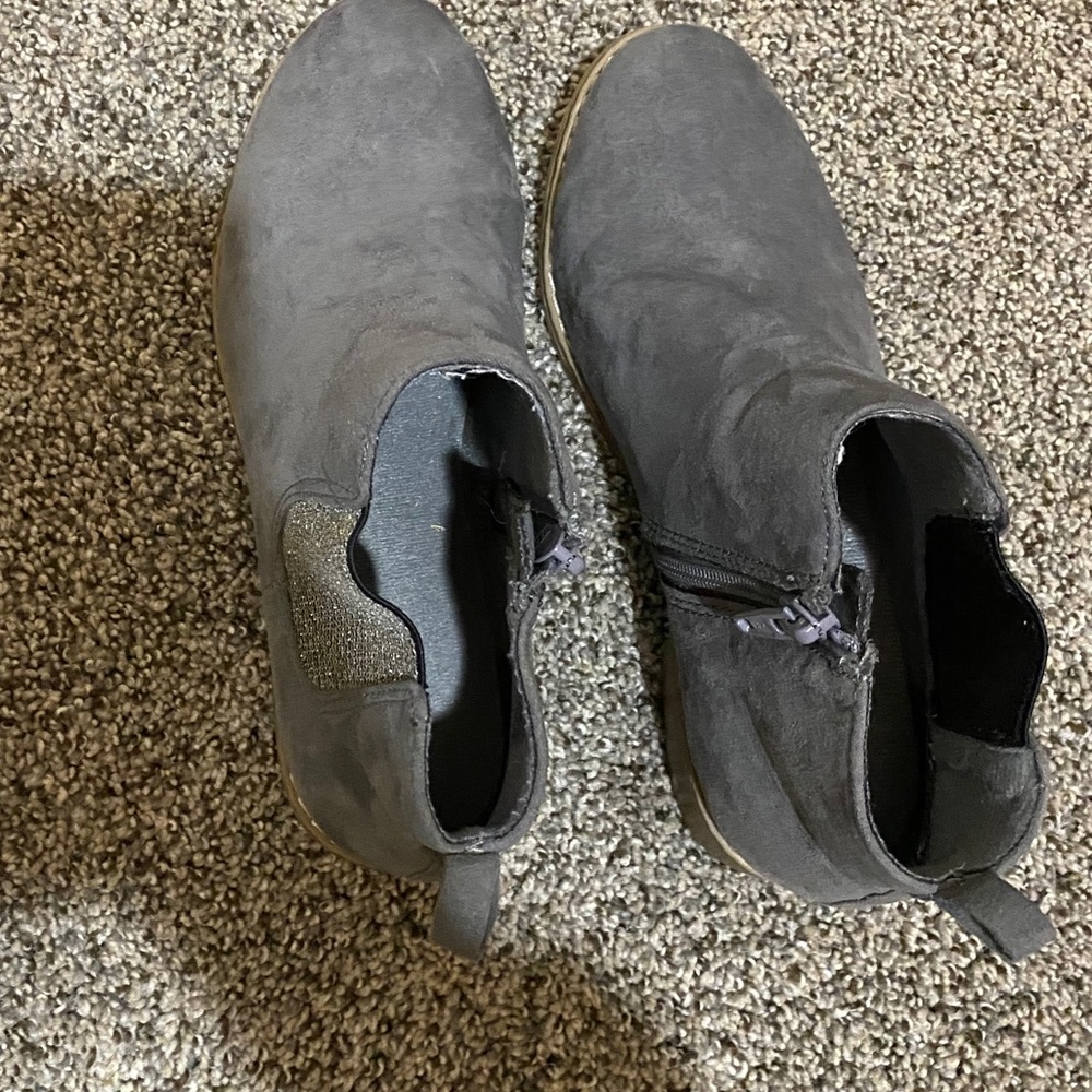 Gray boots from Oldnavy!